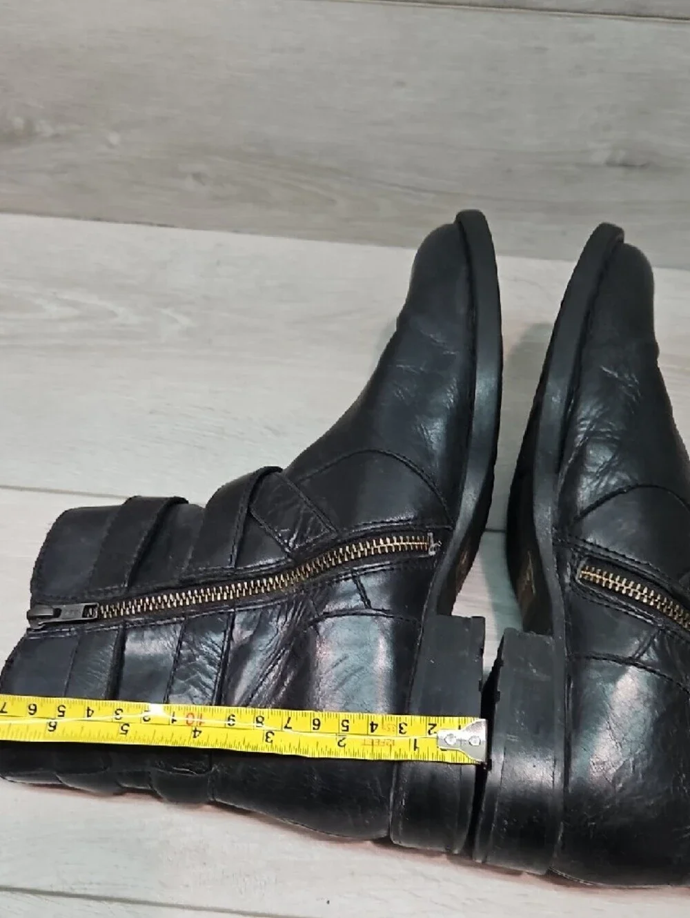 Born Women’s Moto Black Leather Buckle Ankle Boots Shoes Sz 8M